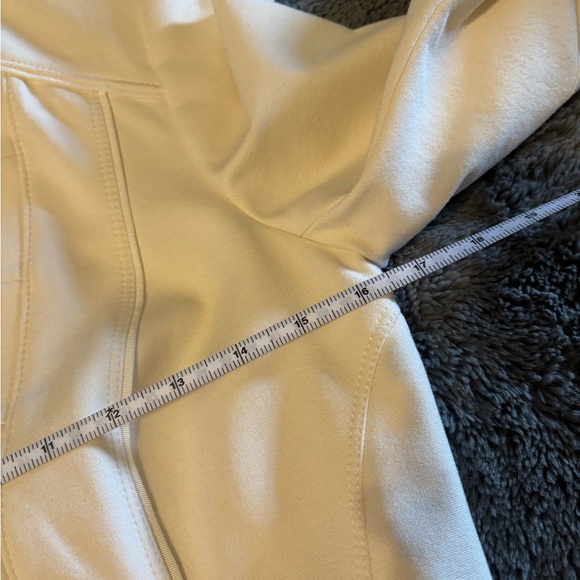 White House Black Market Cream Blazer - Picture 10 of 11